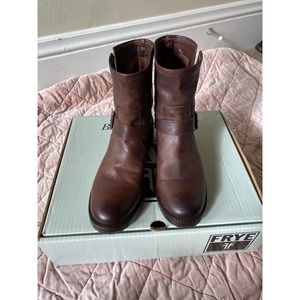 FRYE Natalie Short Engineer Boot 7 NIB